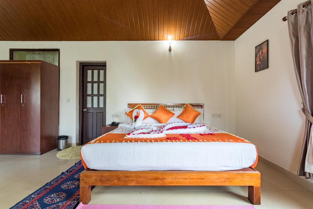 Violet Woods Hotel Munnar Buitenkant foto
