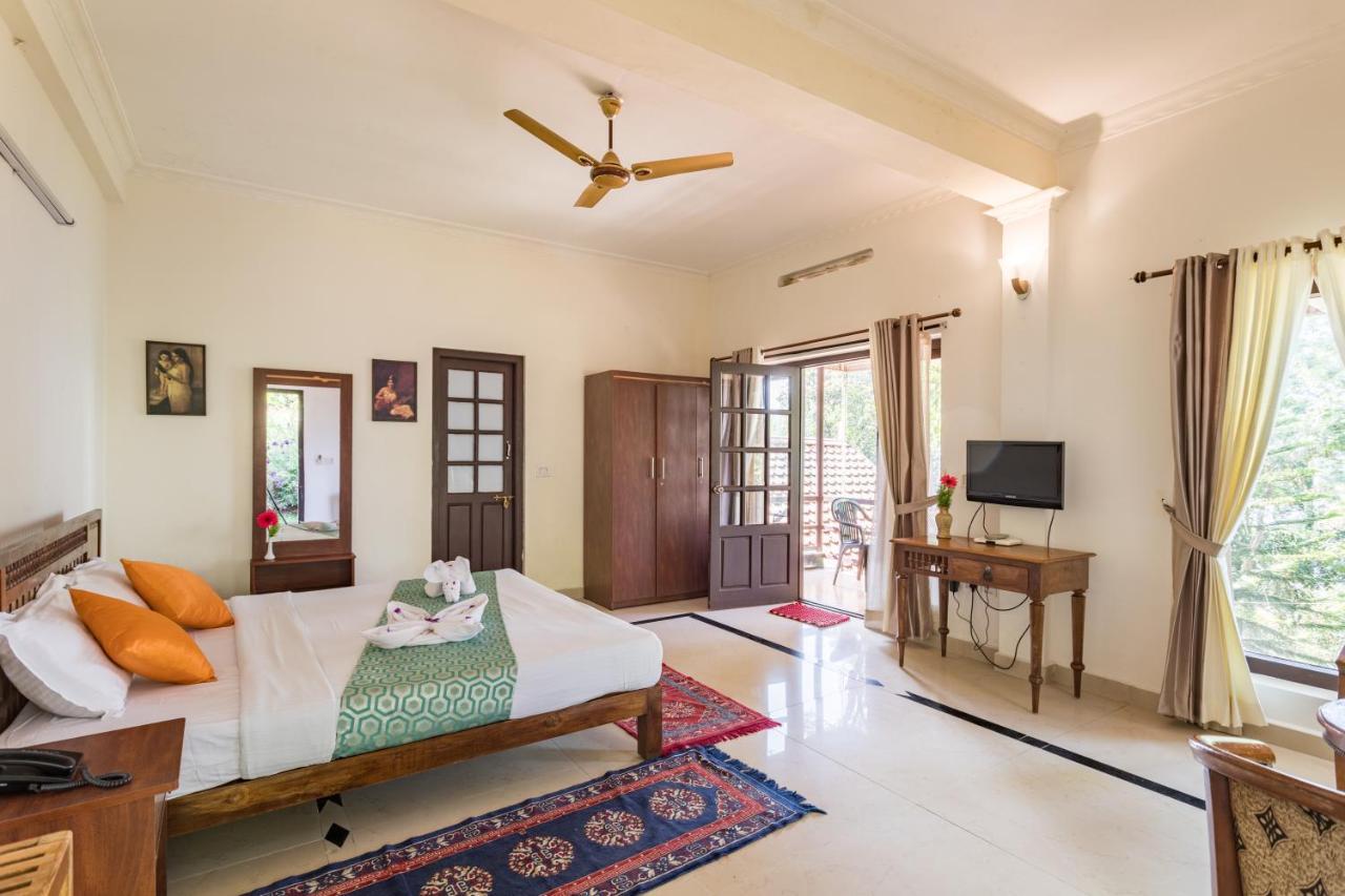 Violet Woods Hotel Munnar Buitenkant foto