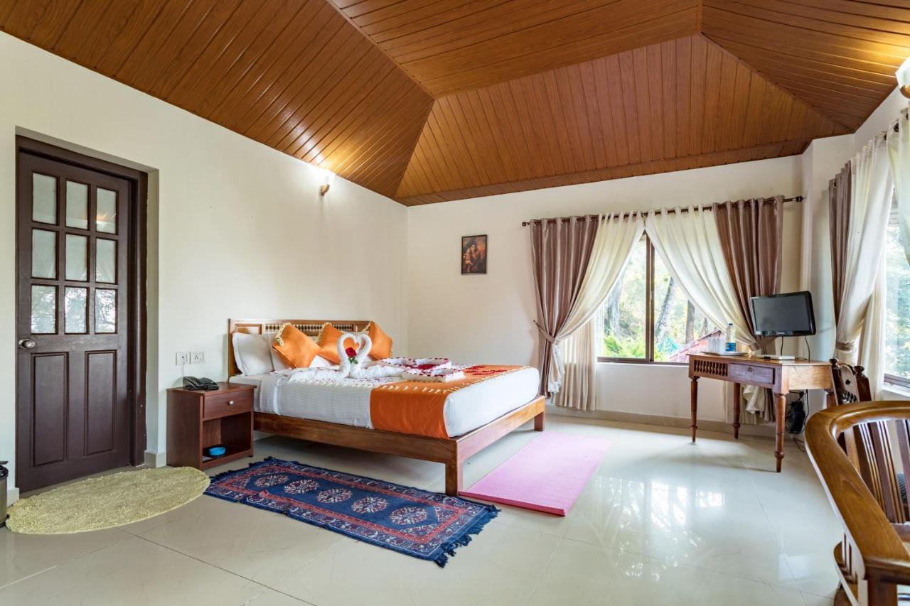 Violet Woods Hotel Munnar Buitenkant foto
