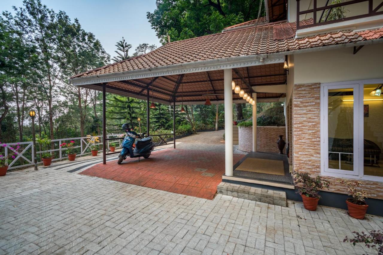 Violet Woods Hotel Munnar Buitenkant foto